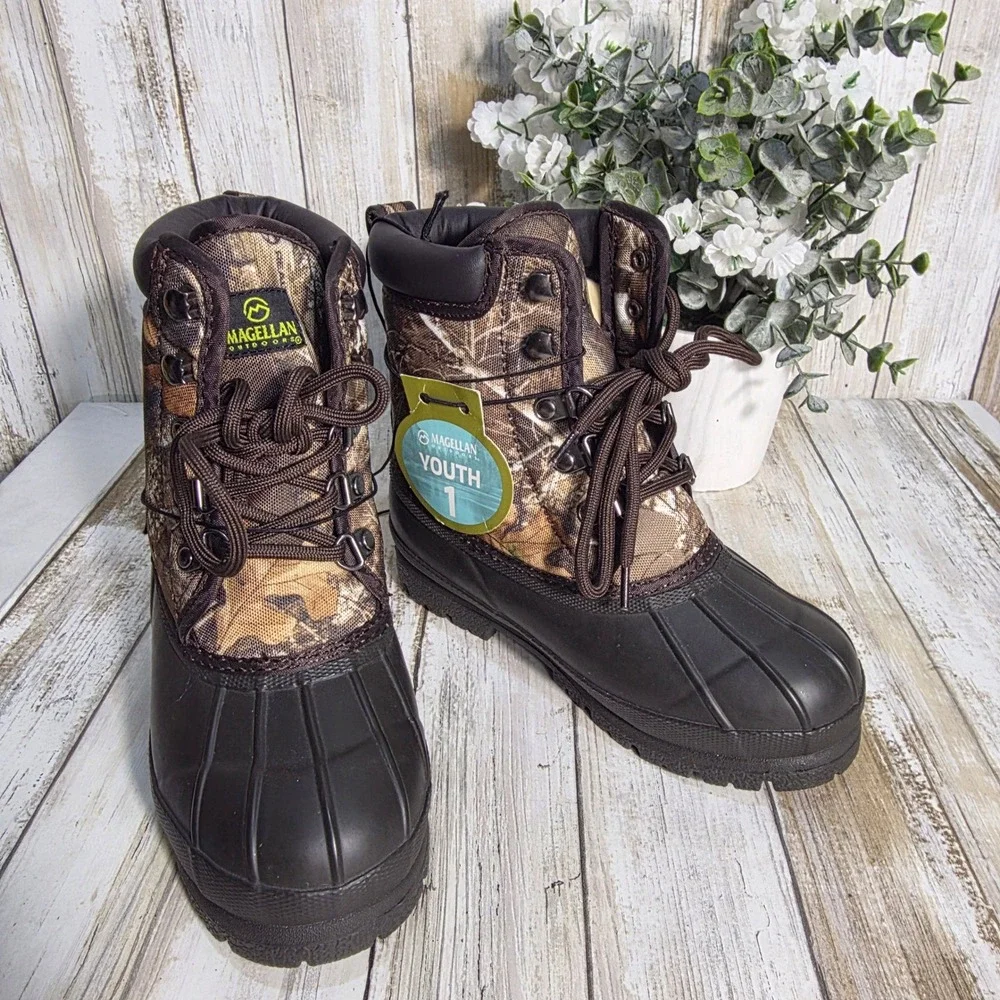 Magellan Outdoors Youth Boys 1 Camo Winter Duck Boots Realtree Edge 157861 NEW